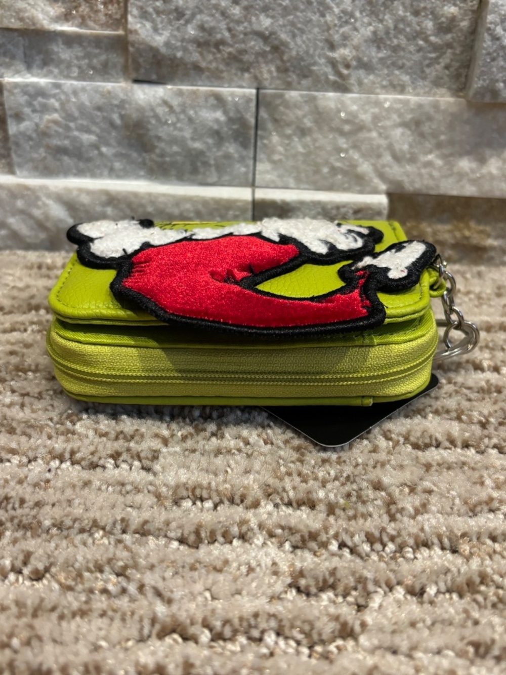 Dr. Seuss’ The Grinch Plush Tote Bag & Wallet Set - Officially Licensed - Picture 12 of 16